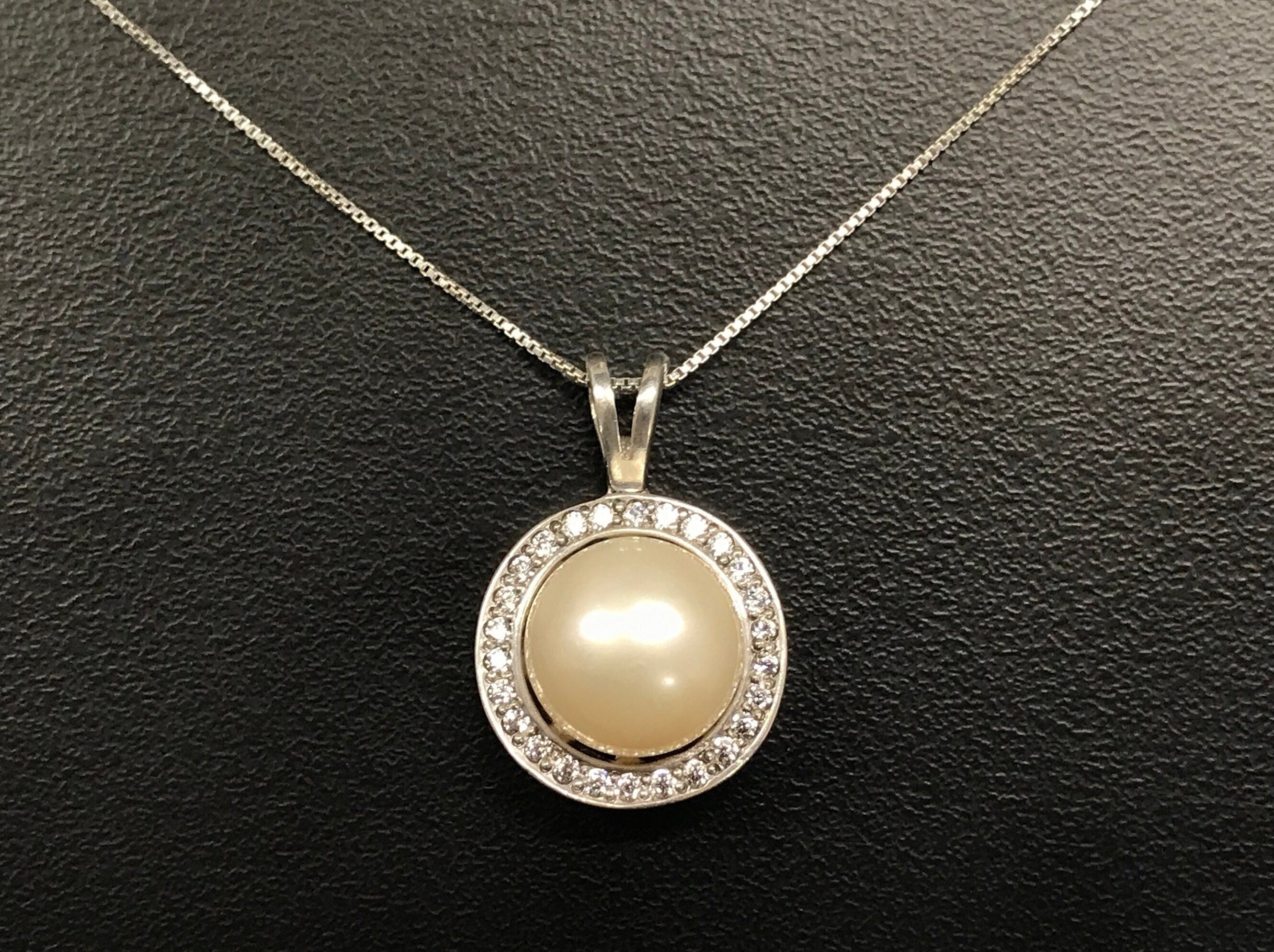 White Pearl Pendant, Natural Pearl, Pearl Pendant, Large Pearl Pendant, Vintage Pendant, June Birthstone, June Pendant, Solid Silver Ring