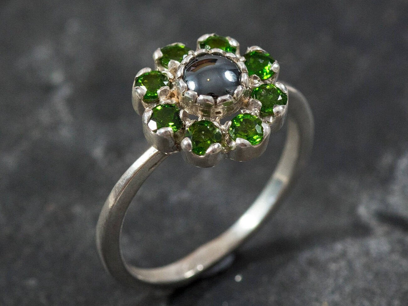 Hematite Ring, Chrome Diopside Ring, Natural Stones, Emerald Green Ring, Emerald Green Stones, Chrome Diopside, Hematite, Vintage Ring