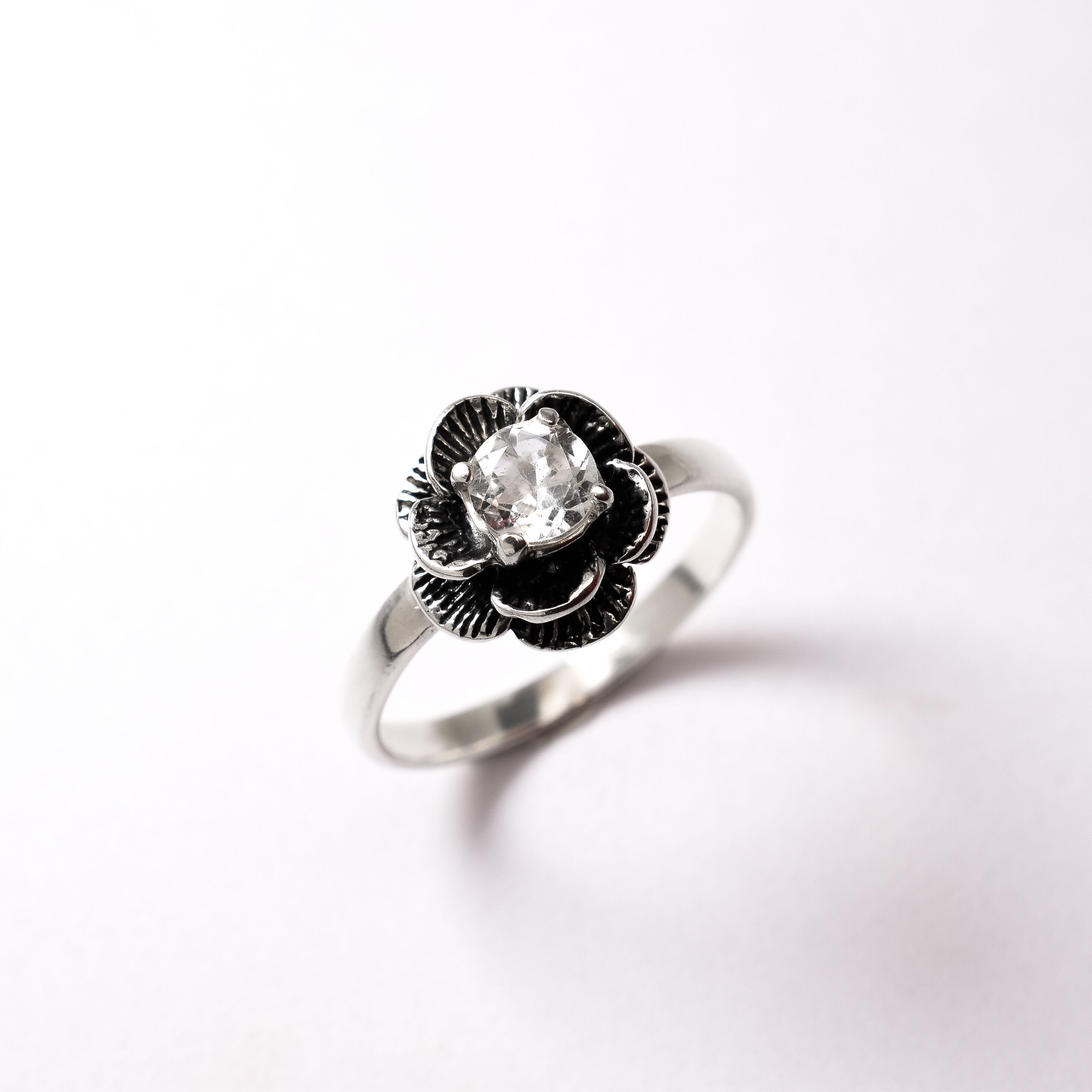 Topaz Ring, White Topaz Ring, Natural White Topaz, December Ring, Silver Flower Ring, Diamond Ring, Vintage Flower Ring, Solid Silver Ring