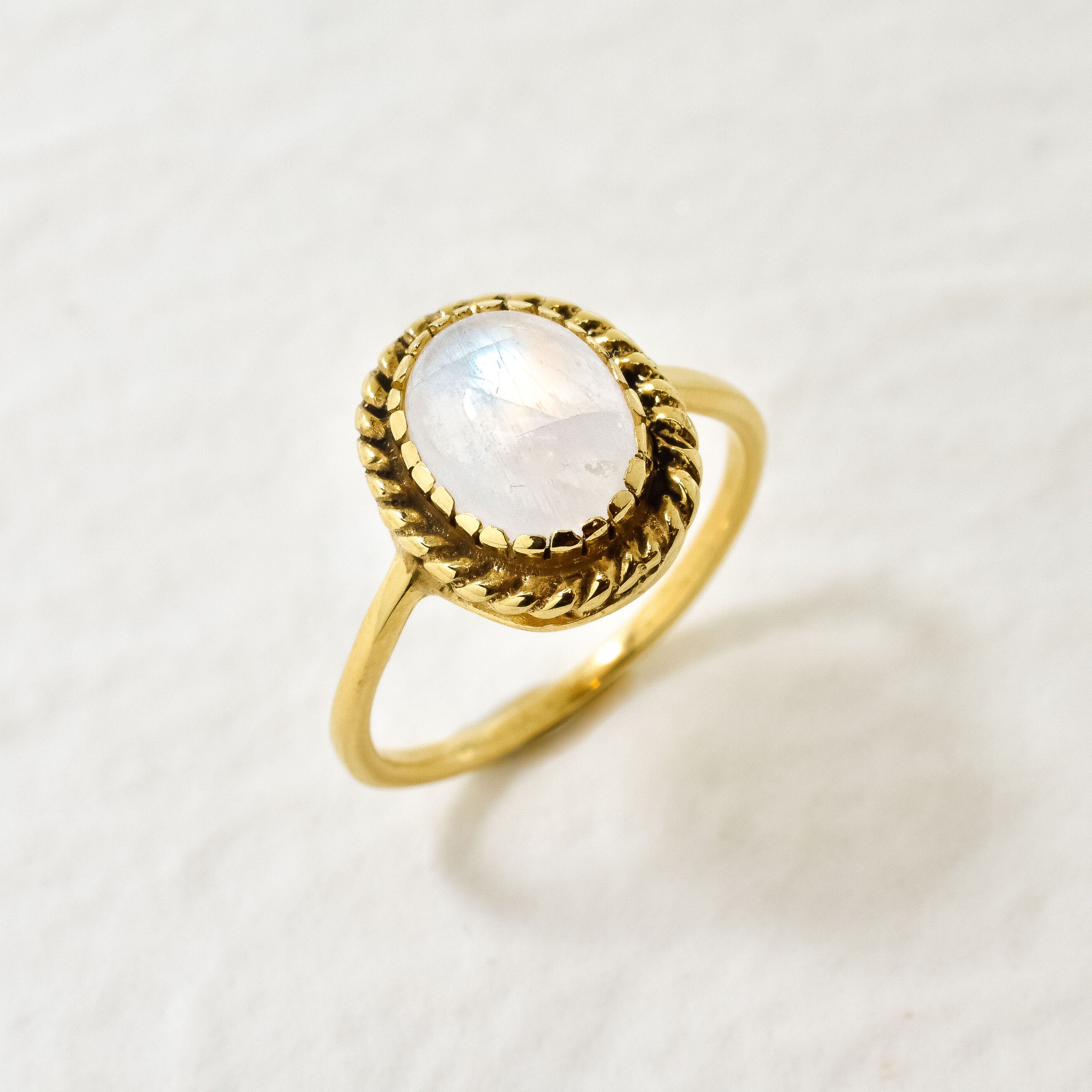 Moonstone Ring, Natural Rainbow Moonstone, Vintage Ring, June Birthstone, White Ring, Antique Ring, June Ring, Solid Silver Ring, Moonstone(1)