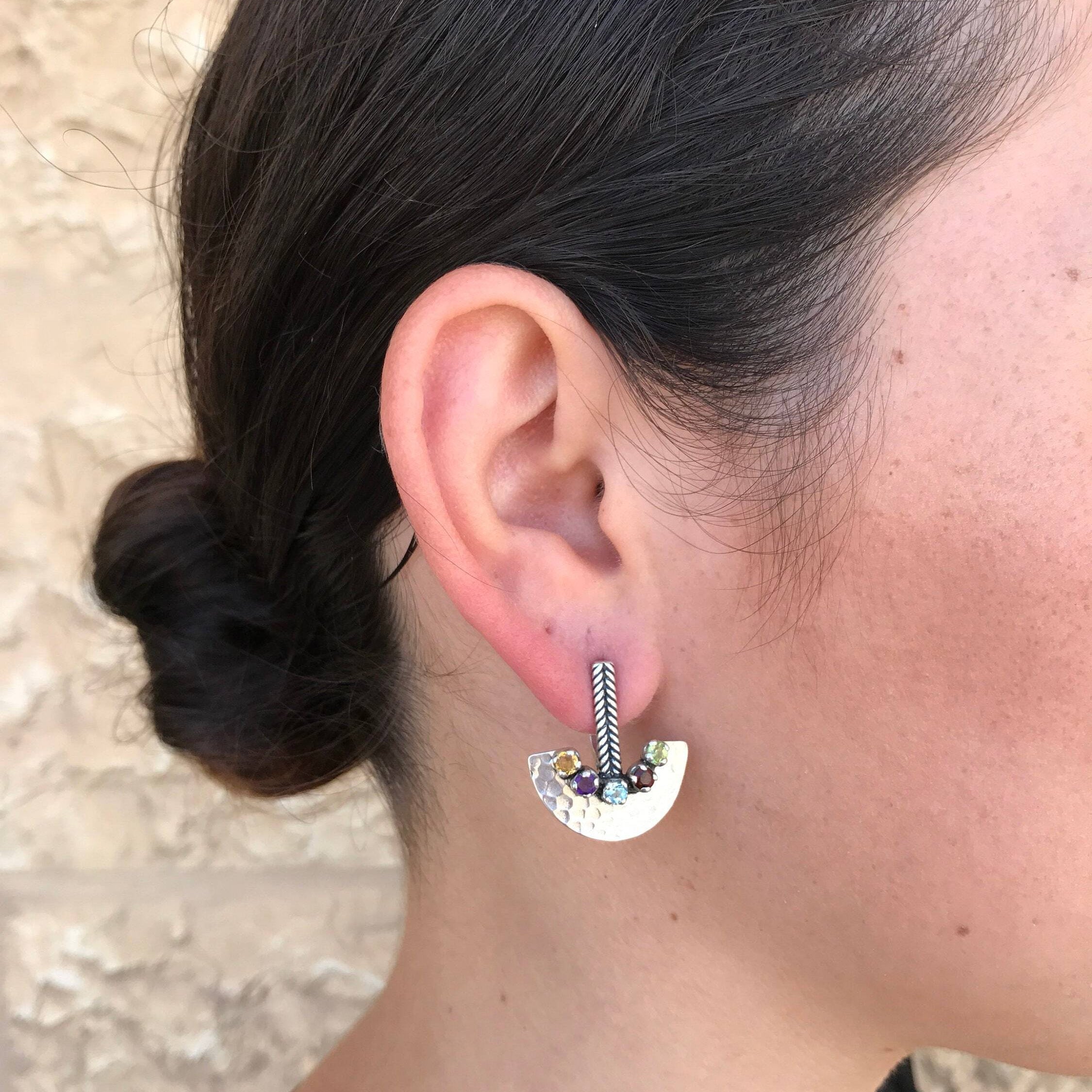 Natural Emerald Earrings in 925 Sterling Silver, featuring a round emerald, perfect for May birthdays and special occasions.