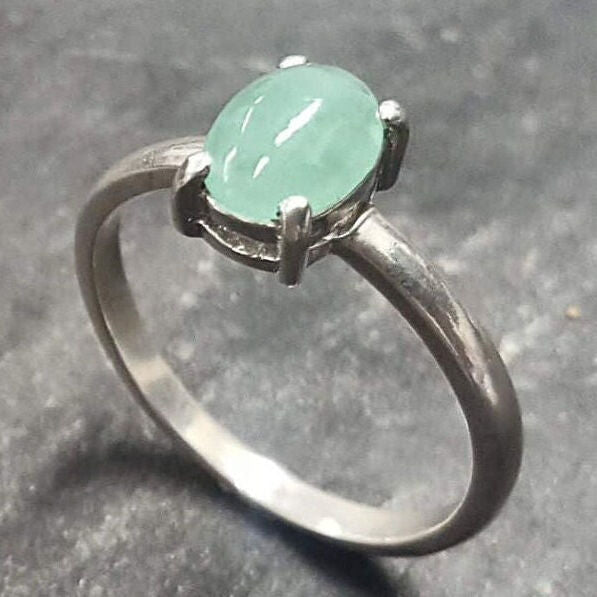 Stunning Oval Natural Emerald ring in 925 Sterling Silver, symbolizing growth and harmony, perfect for daily wear and gifting.