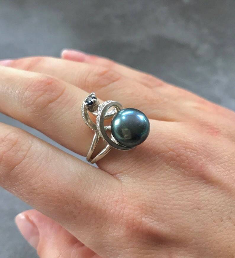 Black Pearl Ring, Natural Pearl, Spiral Ring, June Birthstone, Vintage Ring, Swirl Ring, Long Twirl Ring, Statement Ring, Solid Silver Ring