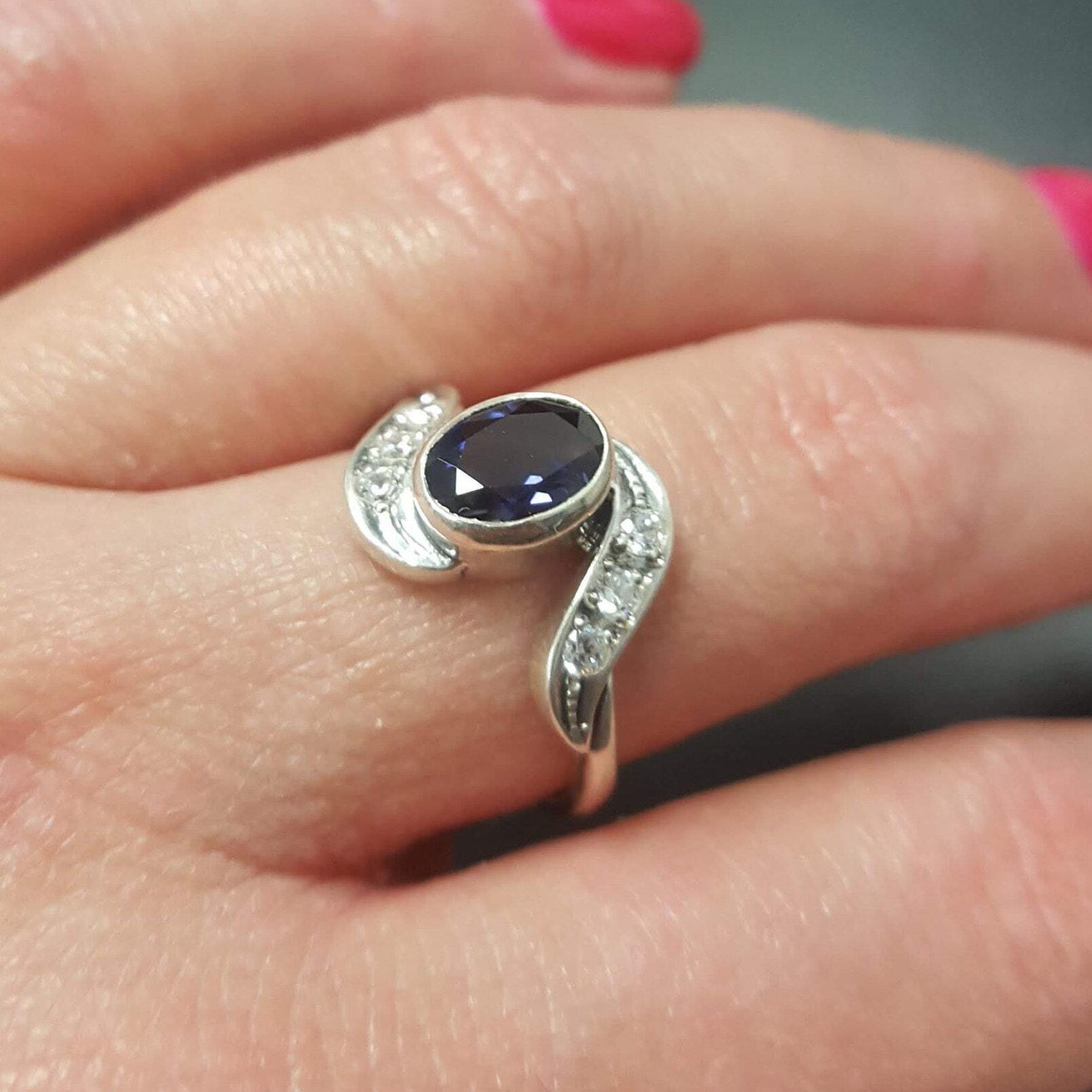 Purple Iolite Ring, Iolite Ring, Natural Iolite Ring, Purple Vintage Ring, Solitaire Ring, Vintage Rings, Promise Ring, Silver Ring, Iolite