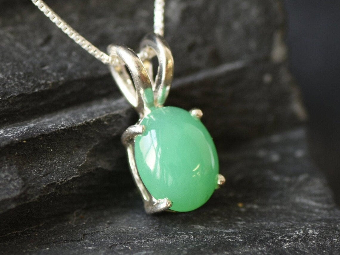 Chrysoprase Pendant, Natural Chrysoprase, Simple Green Pendant, Oval Pendant, Green Pendant, Precious Stone Necklace, Solid Silver Pendant