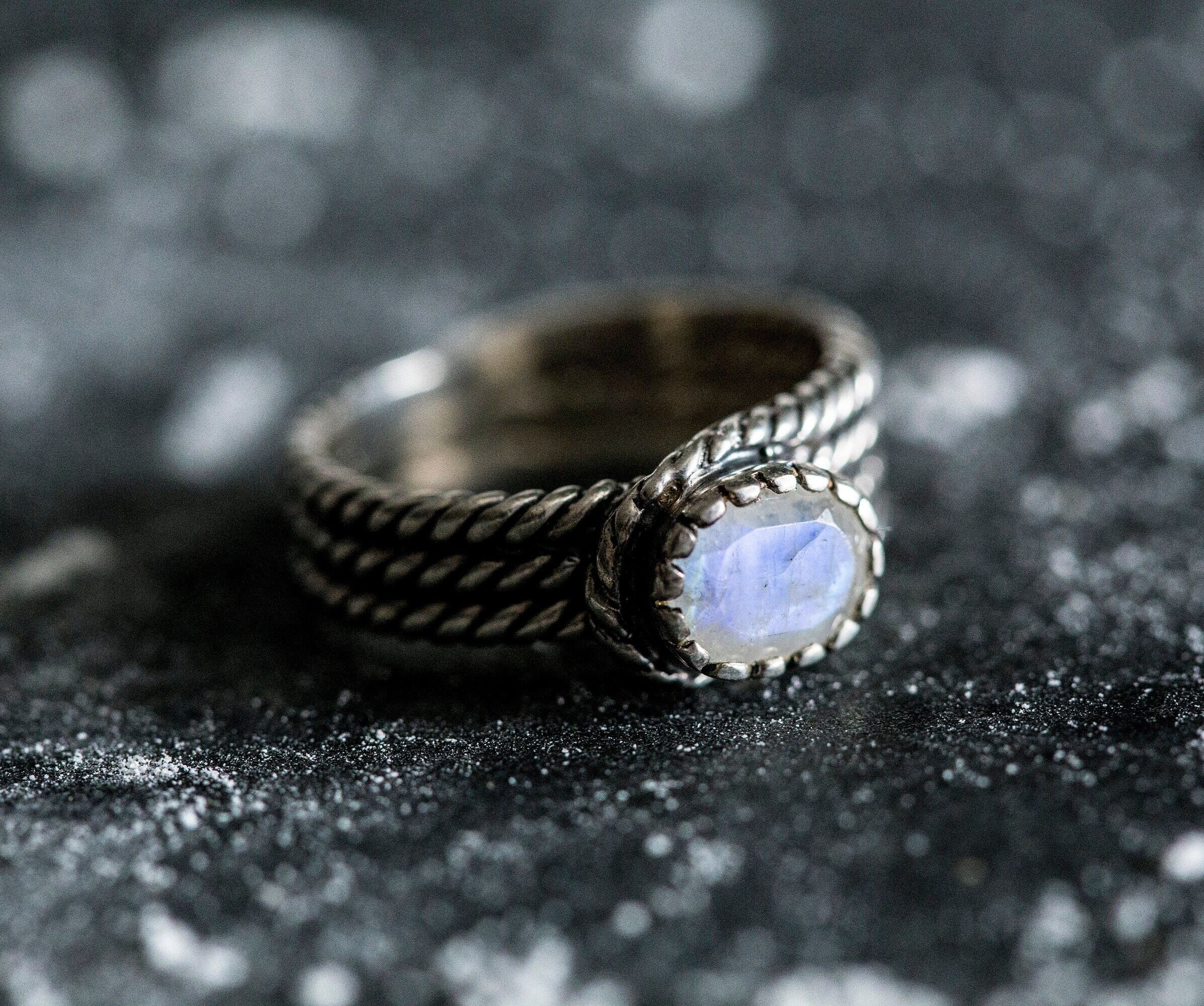 Silver Rope Ring, Moonstone Ring, Rainbow Moonstone, Vintage Rings, June Birthstone, Natural Moonstone, Thick Silver Ring, Solid Silver Ring