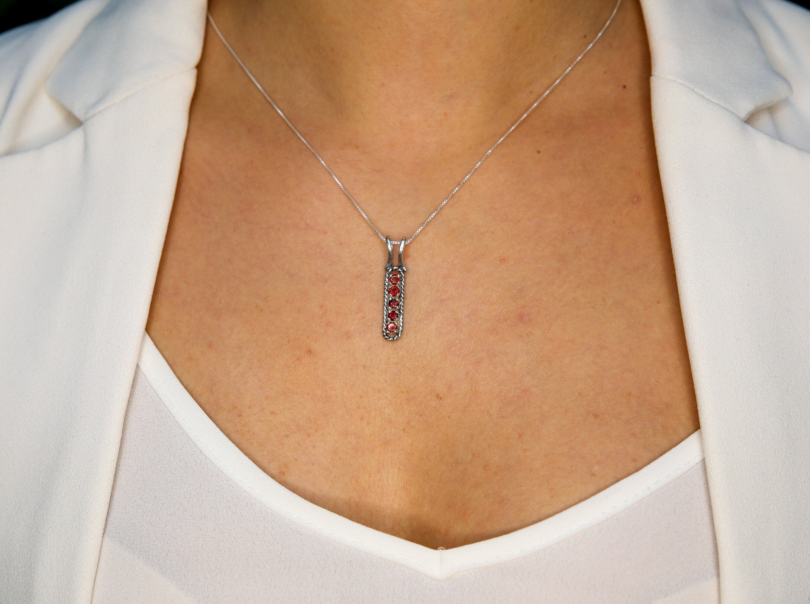 Garnet Pendant, Natural Garnet, January Birthstone, Vertical Pendant, Drop Pendant, Red Line Necklace, Vintage Pendant, Solid Silver Pendant