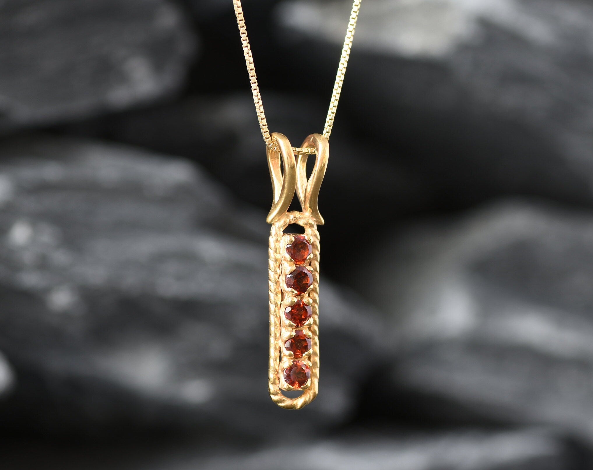 Garnet Pendant, Natural Garnet, January Birthstone, Vertical Pendant, Drop Pendant, Red Line Necklace, Vintage Pendant, Solid Silver Pendant(1)