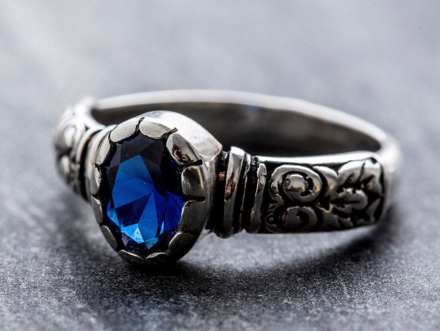 Sapphire Ring, Blue Sapphire Ring, Created Sapphire, 1.5 Carats, Vintage Rings, Pure Silver, Solid Silver, Blue Ring, Tribal Ring, Blue Gem