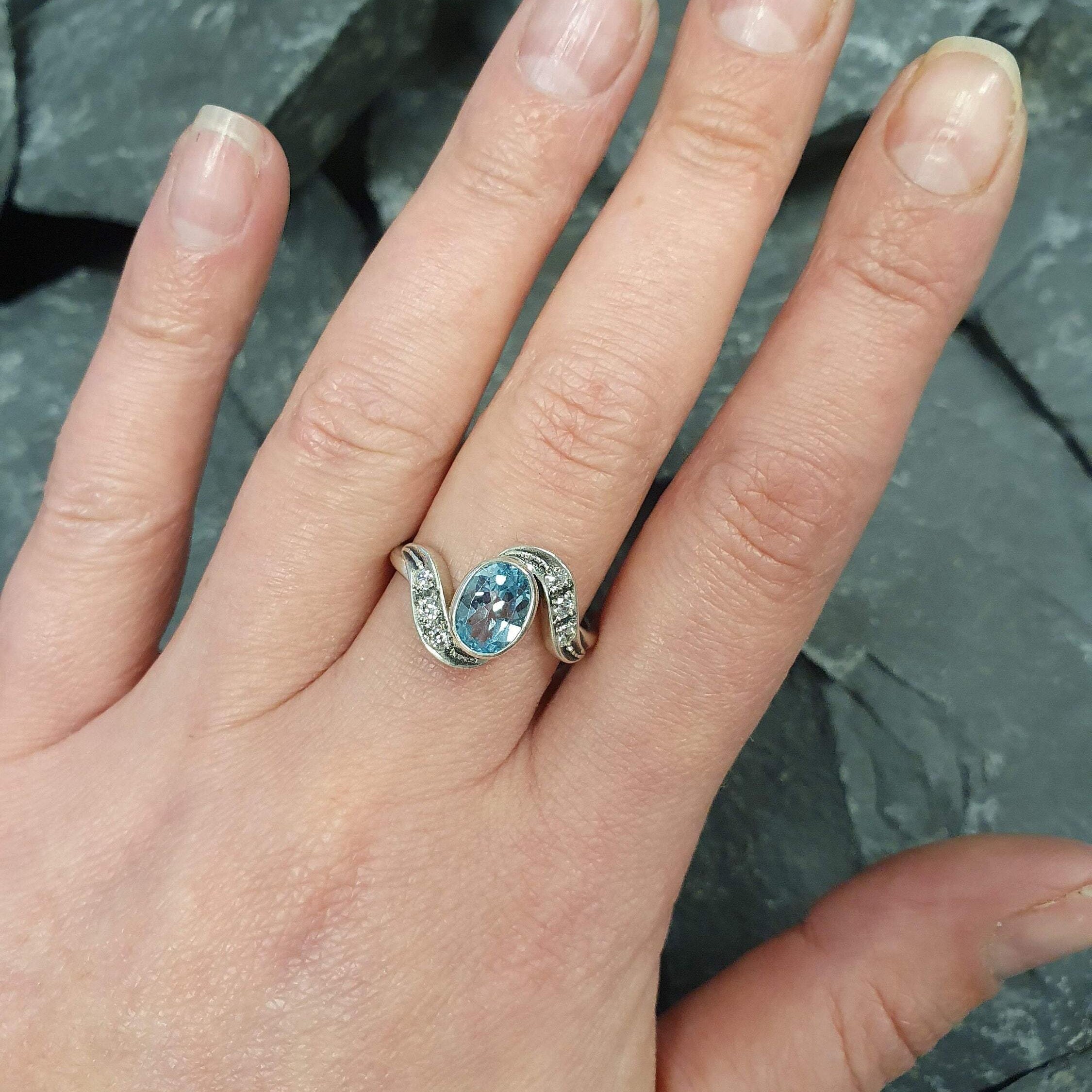 Delicate Blue Topaz Ring, Bezel Blue Topaz Ring, Sparkly Ring, Dainty Ring, Anniversary Gift, Gift for Her, Blue Ring, 925 Sterling Silver