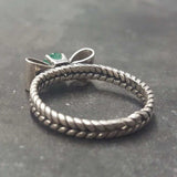 Emerald Ribbon Ring - Green Bow Ring - Vintage Rope Ring