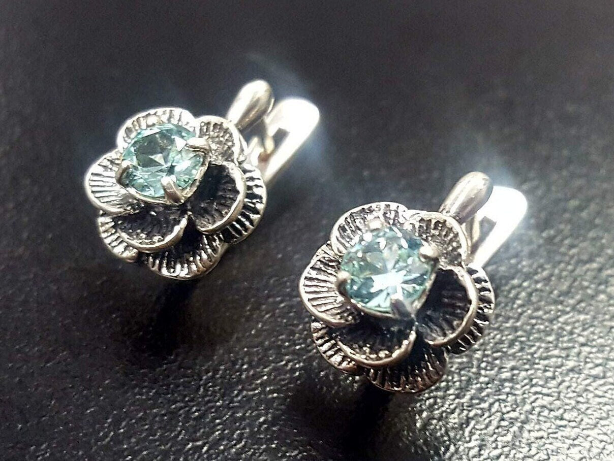Blue Topaz Earrings, Topaz Earrings, Natural Blue Topaz, December Birthstone, Flower Earrings, Blue Flower Earrings, Blue Vintage Earring