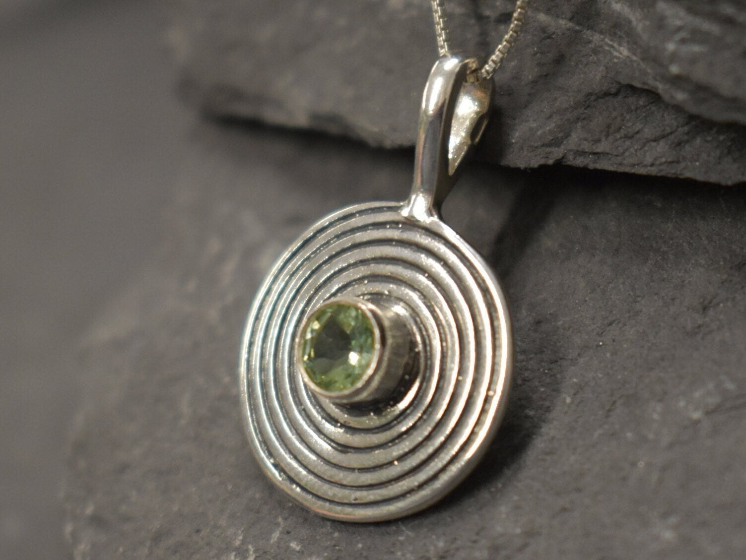 Round Peridot Pendant, Natural Peridot, Boho Round Pendant, August Birthstone, Peridot Necklace, Dainty Green Pendant, Solid Silver Pendant