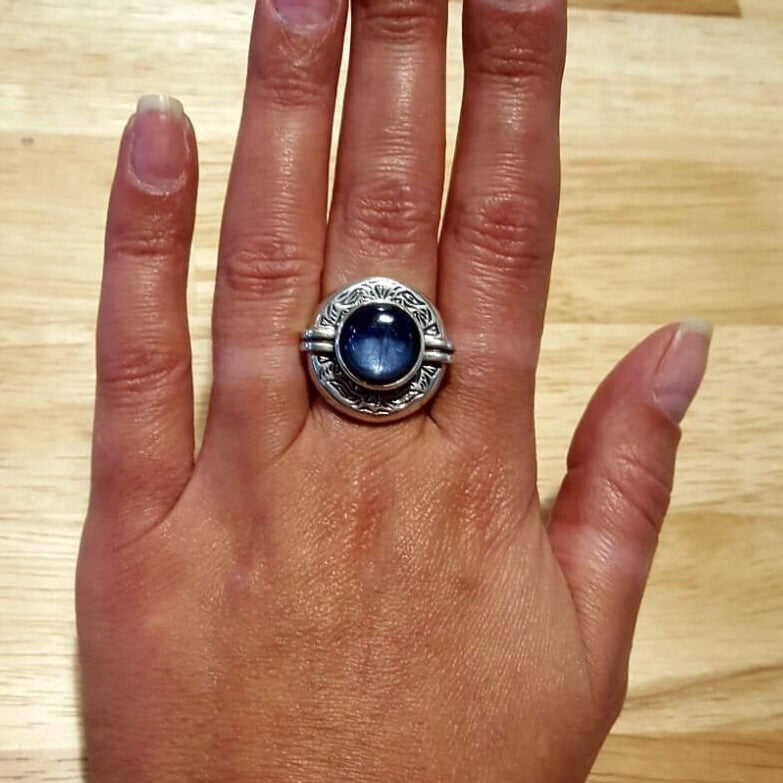 Egyptian Ring, Kyanite Ring, Natural Kyanite, Vintage Blue Rings, Blue Ring, Artistic Ring, Solid Silver Ring, African Stone, Kyanite