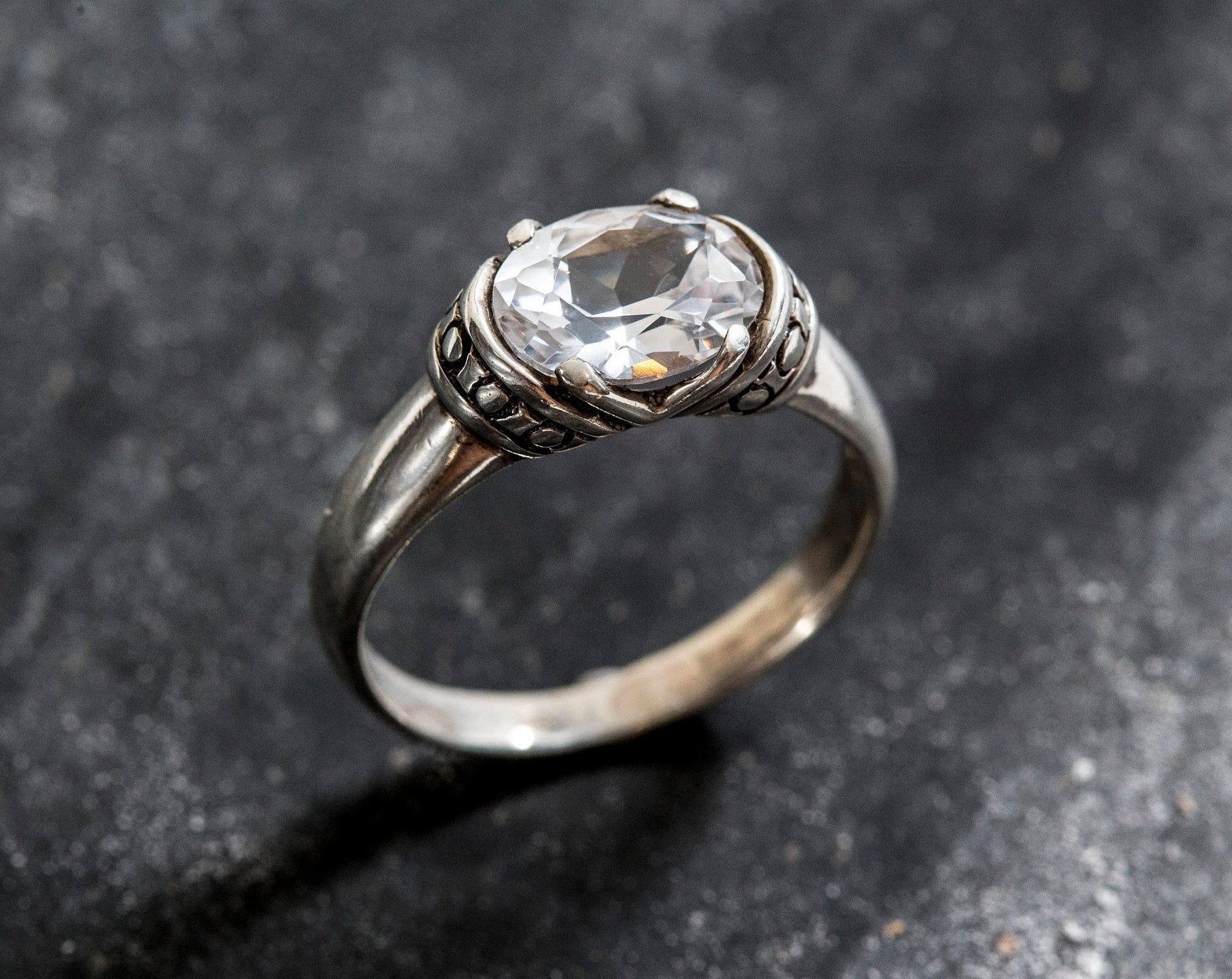 Topaz Ring, White Topaz Ring, Natural White Topaz, Horizontal Ring, December Ring, Solid Silver Ring, White Diamond Ring, White Topaz