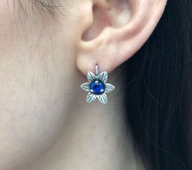 Flower Earrings, Chrysoprase Earrings, Natural Chrysoprase, May Birthstone, Lotus Earrings, Vintage Flower Earrings, Solid Silver Earrings