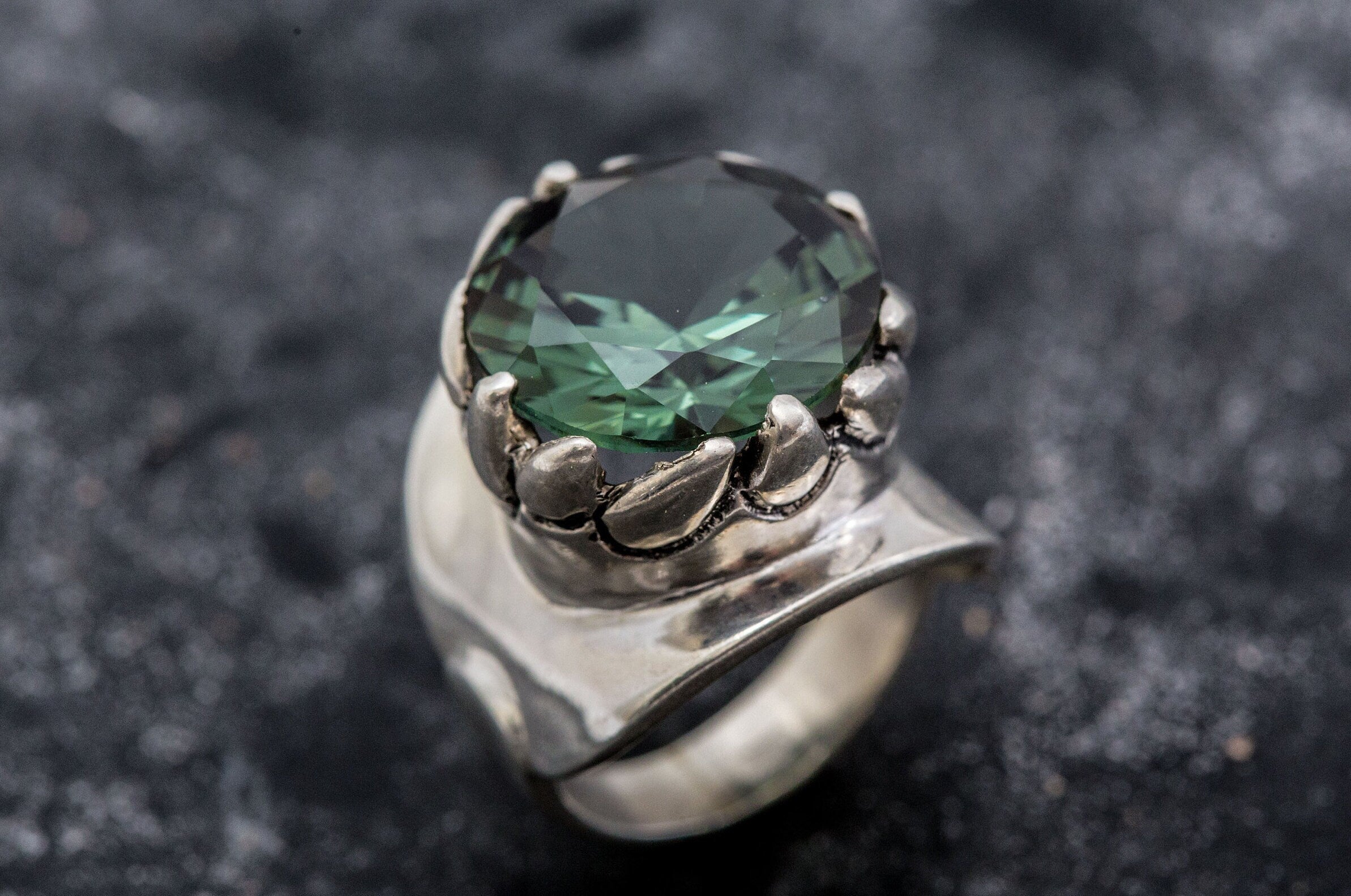 Large Green Ring, Green Diamond Ring, Vintage Rings, Created Diamond, Green Diamond, Large Stone Ring, Lab Diamond, Unique Ring, Green Ring (608531587)