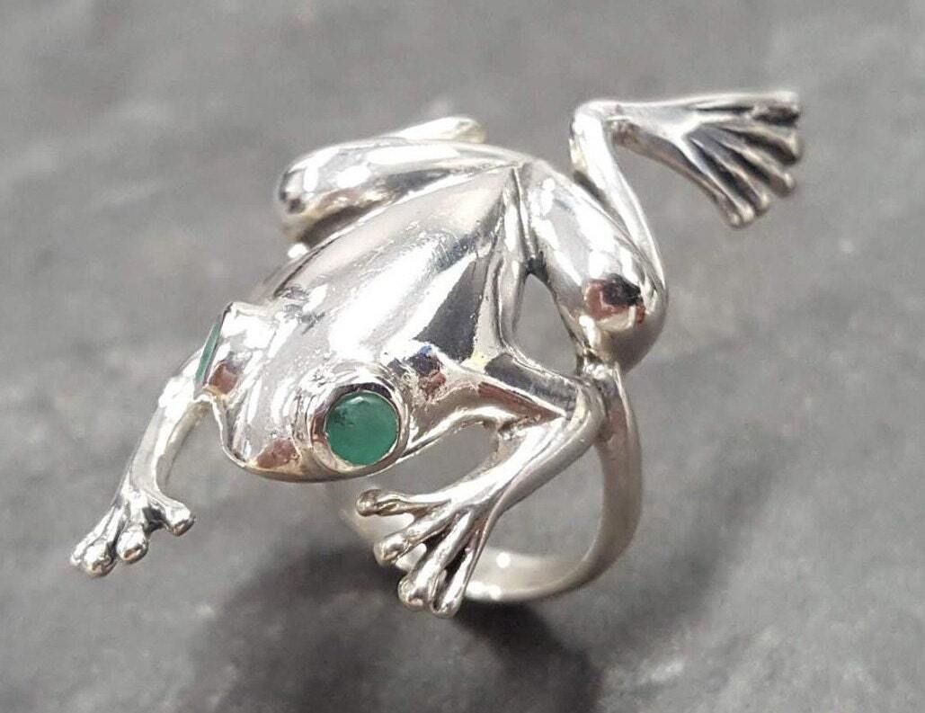 Frog Ring, Emerald Ring, Natural Emerald, May Birthstone, Silver Frog Ring, Green Emerald Ring, May Ring, Frog Eyes Ring, Solid Silver Ring