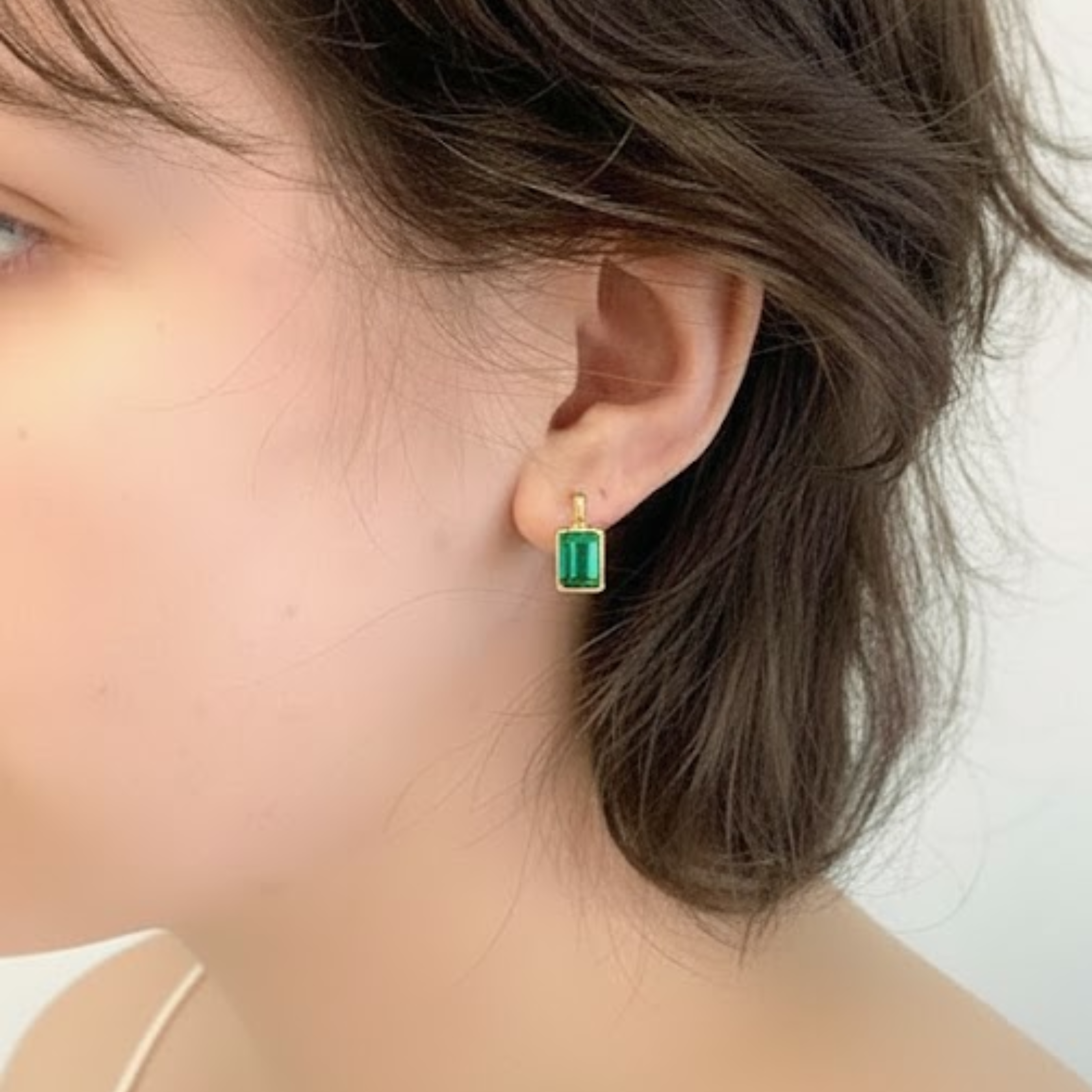 Emerald Earrings in 18k Gold Vermeil with Green Emerald, perfect May birthday gift and ideal for daily wear and special events.