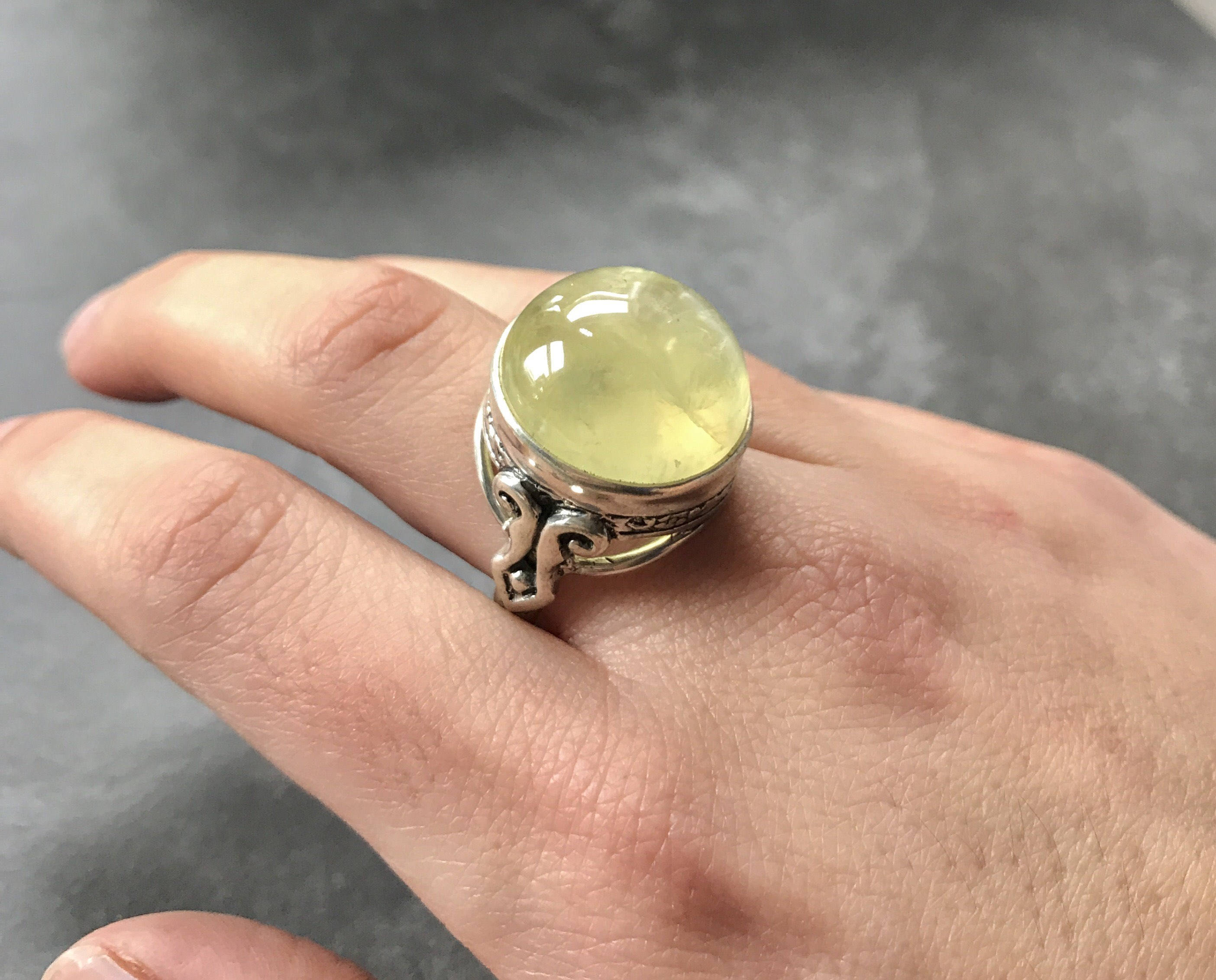 Prehnite Ring, Natural Prehnite, May Birthstone Ring, Yellow Ring, Vintage Rings, Yellow Stone, Birthstone Ring, Solid Silver Ring, Prehnite