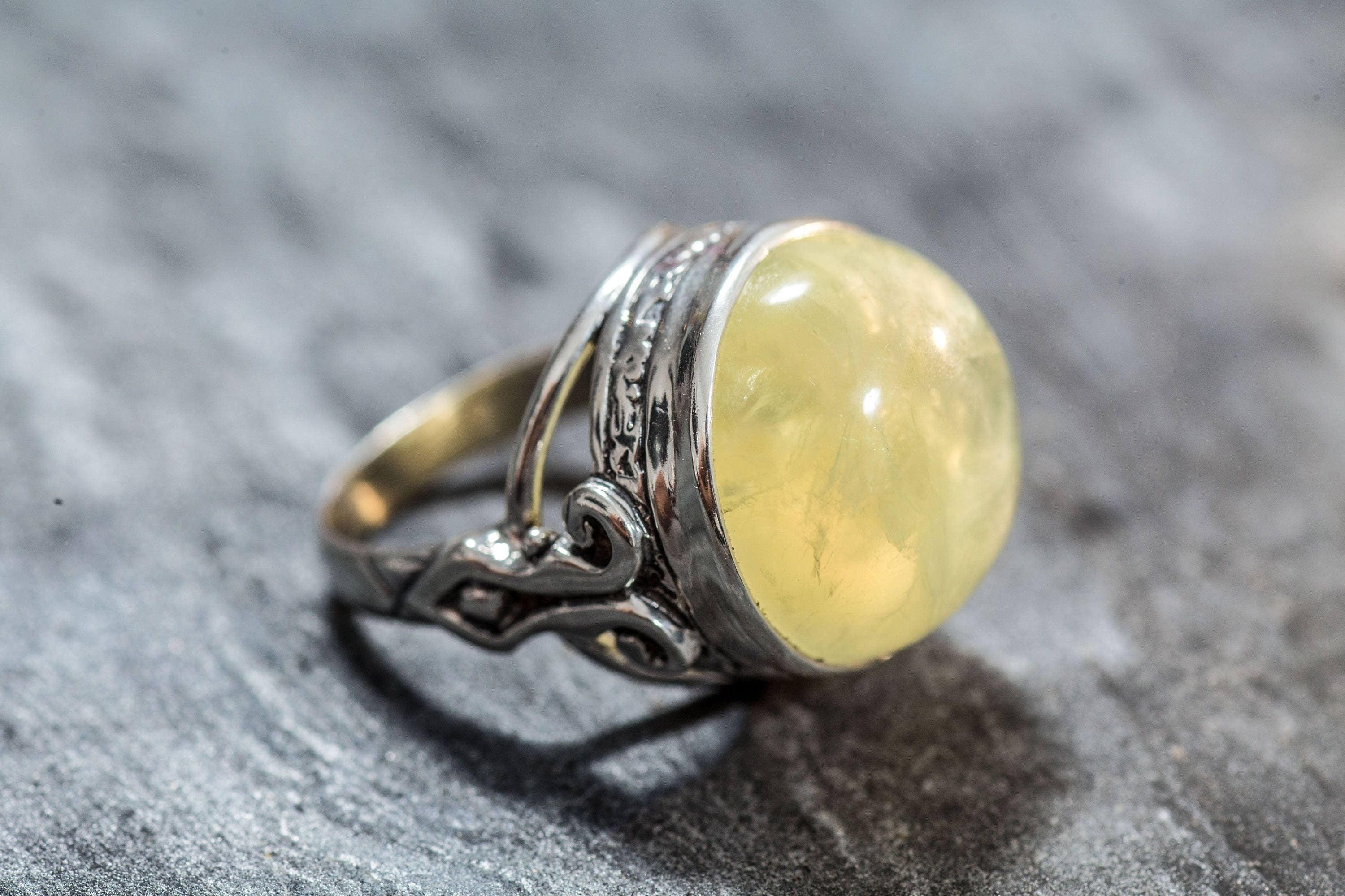 Prehnite Ring, Natural Prehnite, May Birthstone Ring, Yellow Ring, Vintage Rings, Yellow Stone, Birthstone Ring, Solid Silver Ring, Prehnite
