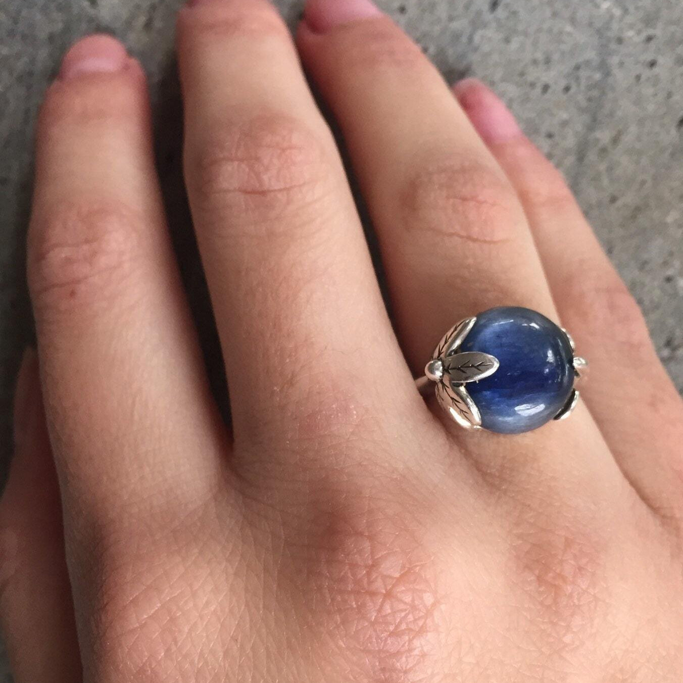 Leaf Ring, Kyanite Ring, Natural Kyanite, Flower Ring, Blue Flower Ring, Blue Ring, Healing Stone, Sterling Silver Ring, Kyanite