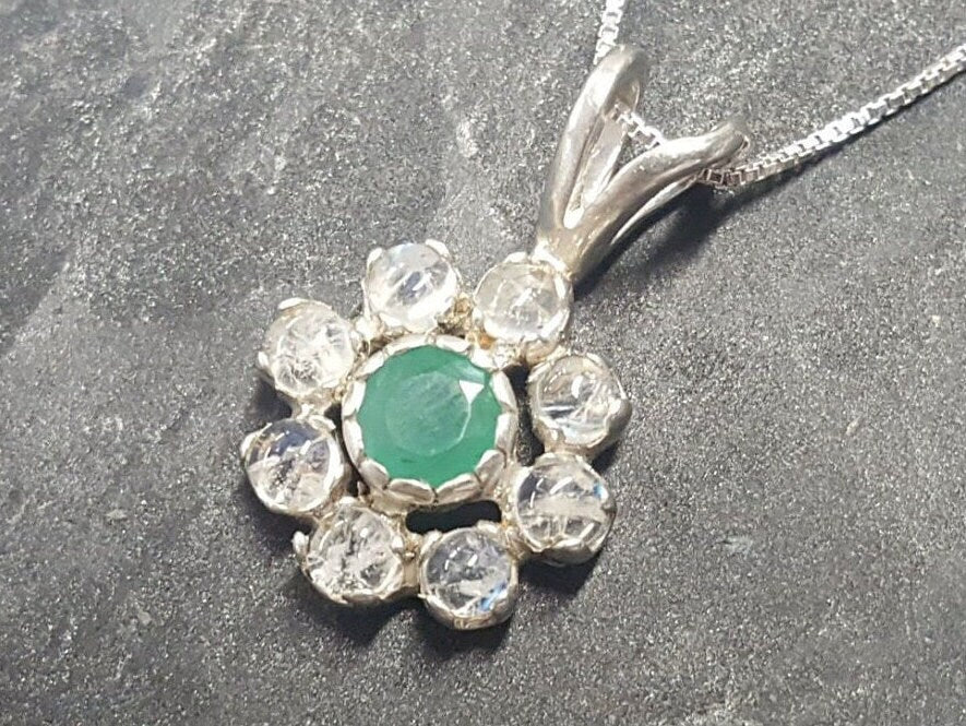 Flower Pendant, Emerald Pendant, Natural Emerald, May Birthstone, Vintage Flower Pendant, Moonstone Pendant, May Pendant, 925 Silver Pendant