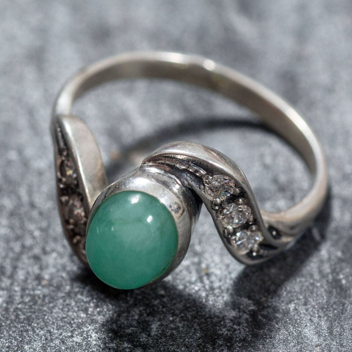 Natural Emerald Ring made in 925 Sterling Silver with Oval Natural Green Emerald in Bezel setting, May Birthstone gift idea, symbolizes growth, harmony, and deep emotional healing, ideal for everyday wear and perfect for birthday gifting and special occasions.