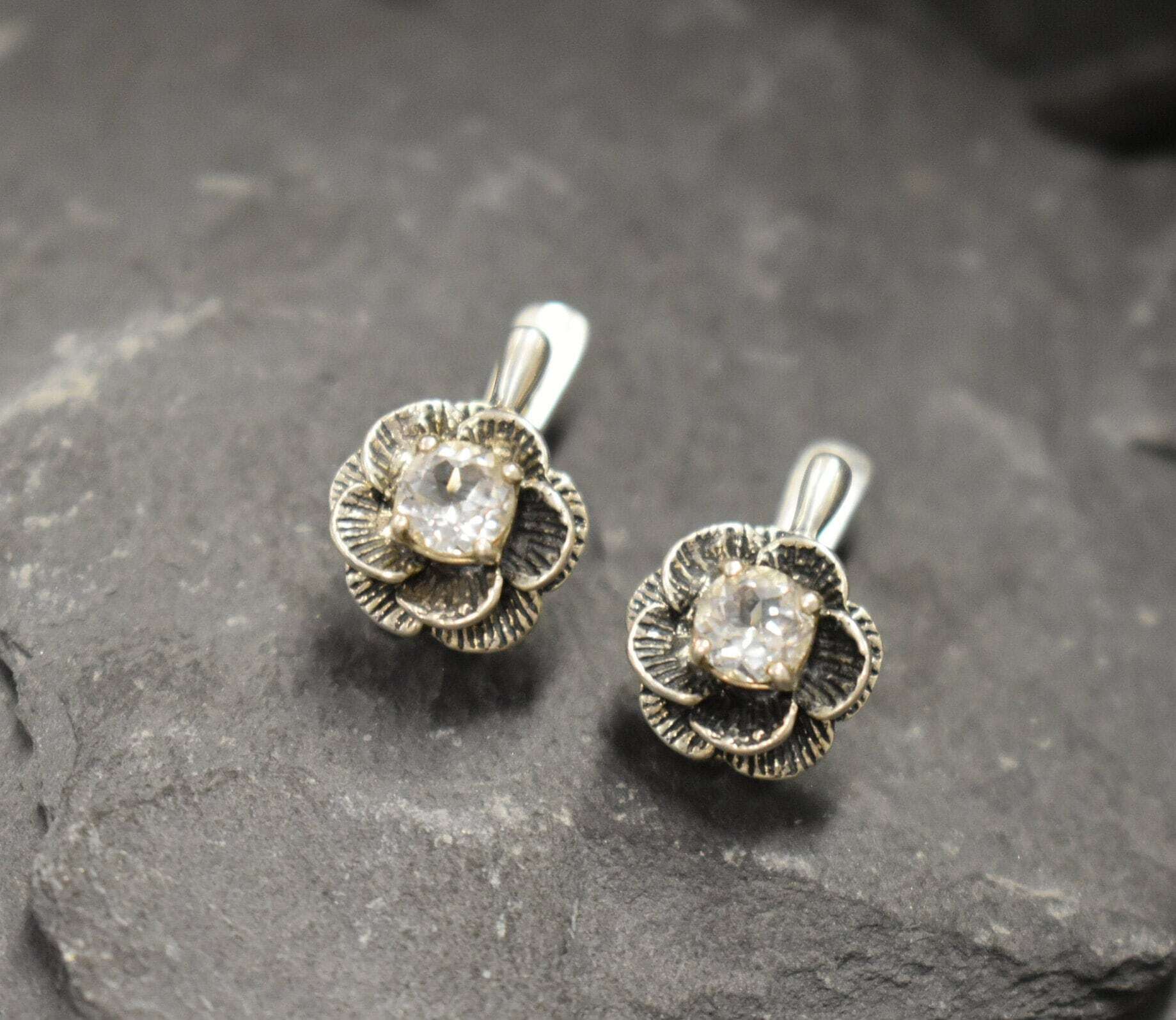 White Topaz Earrings, Natural White Topaz, December Birthstone, Flower Earrings, White Vintage Studs, Topaz Earrings, Silver Flower Studs