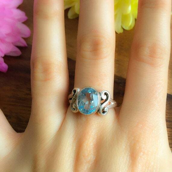 Garnet Ring, Natural Garnet Ring, January Birthstone, Red Garnet Ring, Vintage Rings, Vintage Ring, Solid Silver Ring, Vintage Band, Garnet