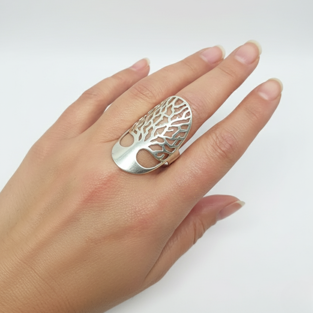 Tree Ring in Sterling Silver, Unique Vintage Design, Perfect for Everyday Wear and Special Occasions. Ideal Gift Choice!