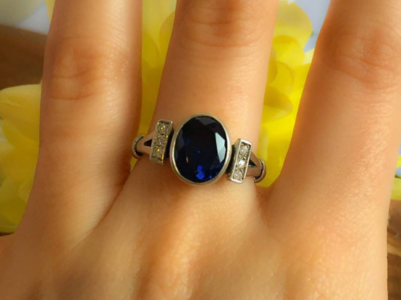 Chrysoprase Ring, Natural Chrysoprase, Dainty Ring, Green Antique Ring, 2 Carat Ring, Solitaire Ring, Green Oval Ring, 925 Solid Silver Ring