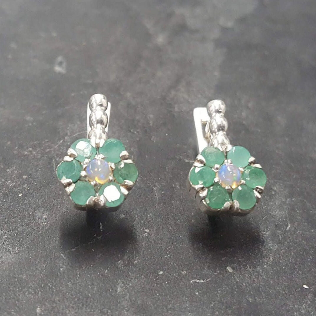 Emerald Earrings, Natural Emerald, May Birthstone, Flower Earrings, Vintage Flower Earrings, Green Flower Earrings, Solid Silver Earrings