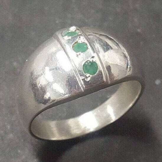 Natural Emerald Ring made in 925 Sterling Silver with Round Natural Green Emerald in Prong setting, May Birthstone gift idea, symbolizes growth, harmony, and deep emotional healing, ideal for everyday wear and perfect for birthday gifting and special occasions.