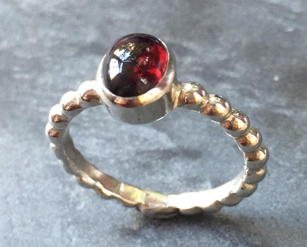 Garnet Ring, January Birthstone, Natural Garnet, January Ring, Red Garnet Ring, 1 Carat, Vintage Rings, Vintage Ring, Solid Silver Ring
