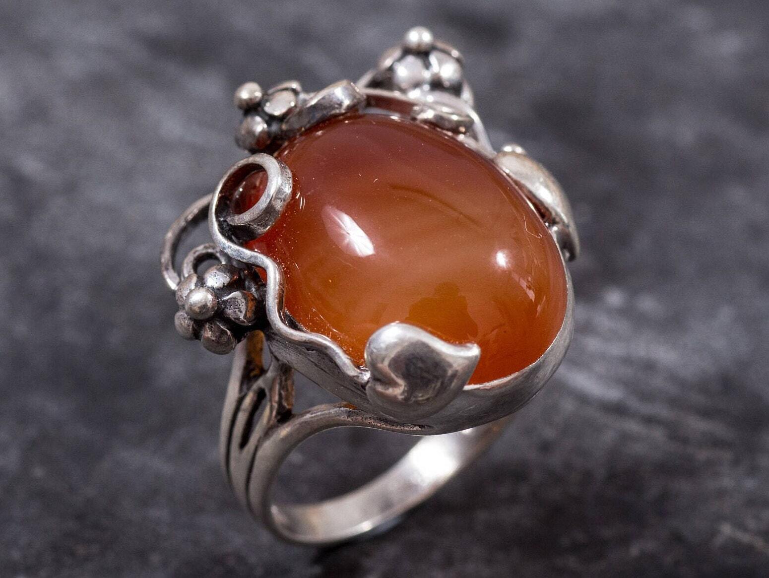 Carnelian Ring, Natural Carnelian, Red Gemstone Ring, Leaf Ring, Healing Stone, Red Ring, Vintage Rings, Red Stone, Solid Silver Ring, Agate