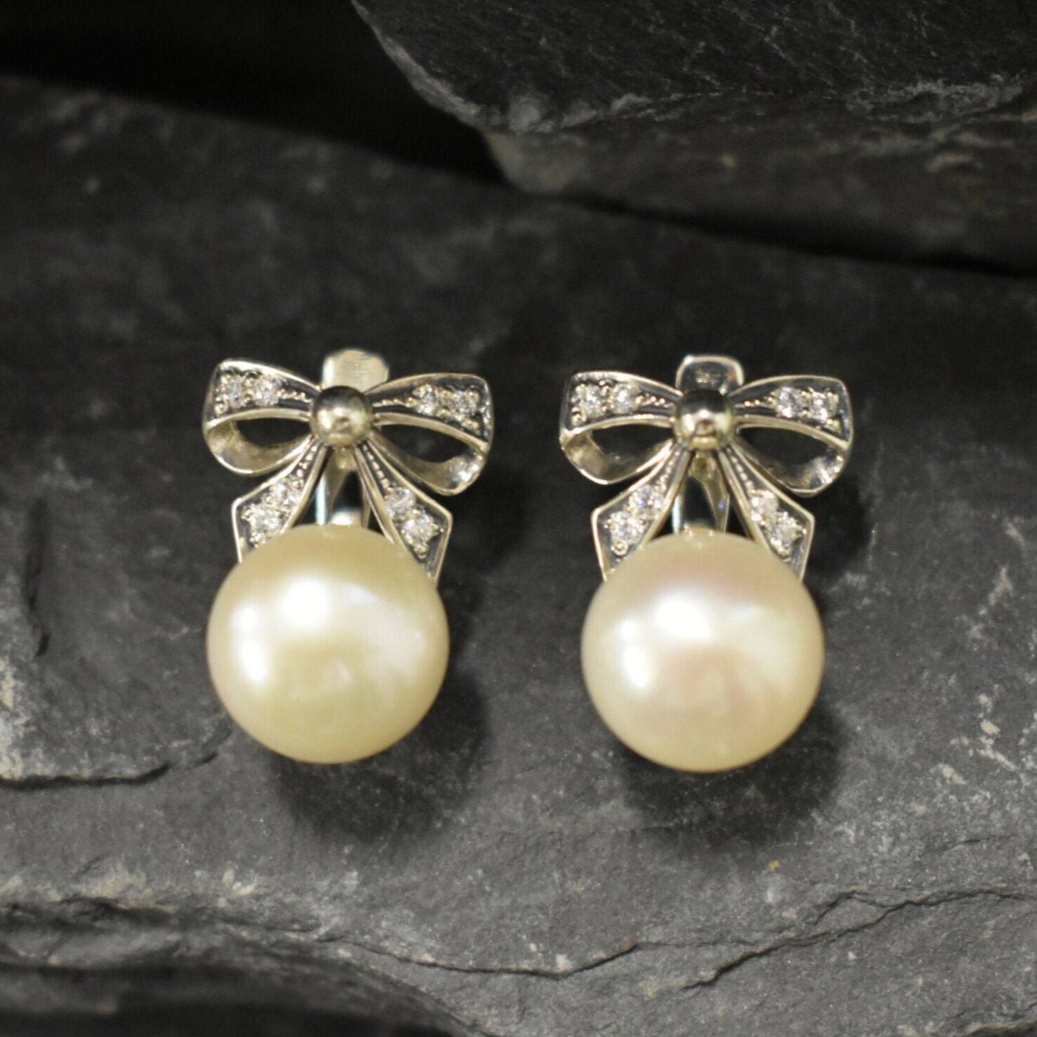 White Pearl Earrings, Natural Pearl, Ribbon Earrings, Large Bow Earrings, White Vintage Earrings, Heavy Earrings, Solid Silver Earrings