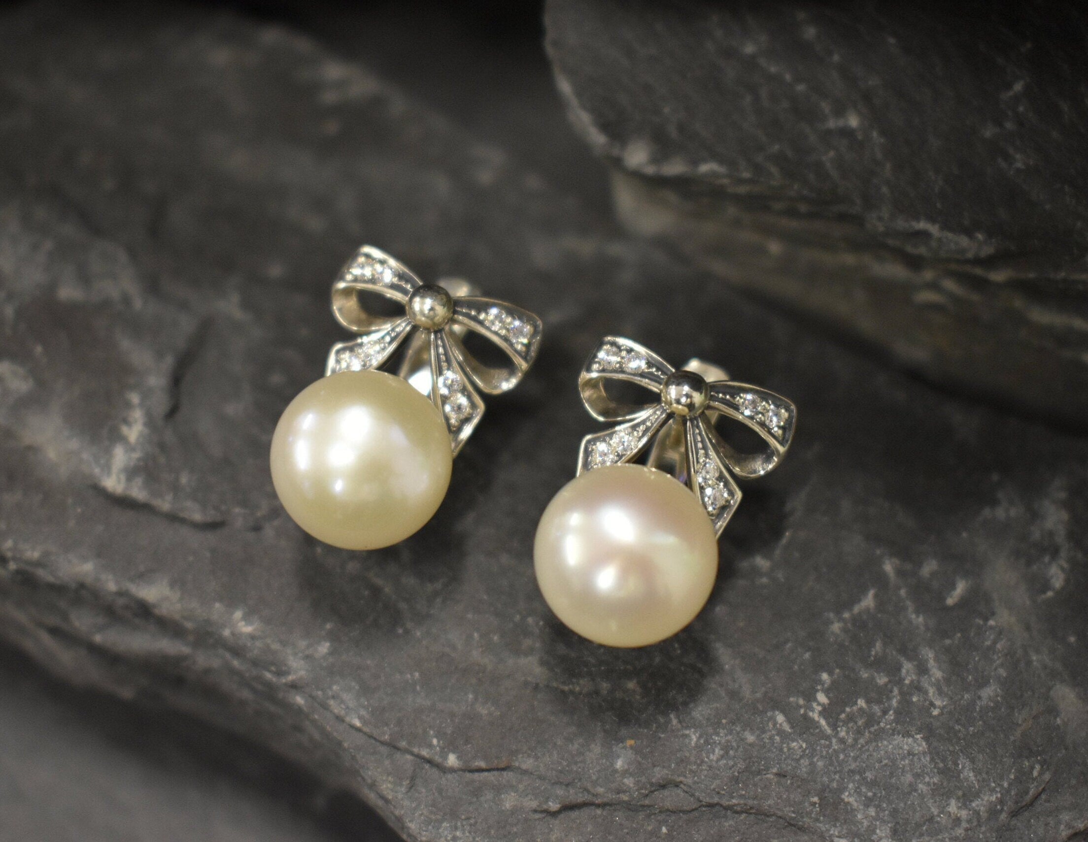 White Pearl Earrings, Natural Pearl, Ribbon Earrings, Large Bow Earrings, White Vintage Earrings, Heavy Earrings, Solid Silver Earrings