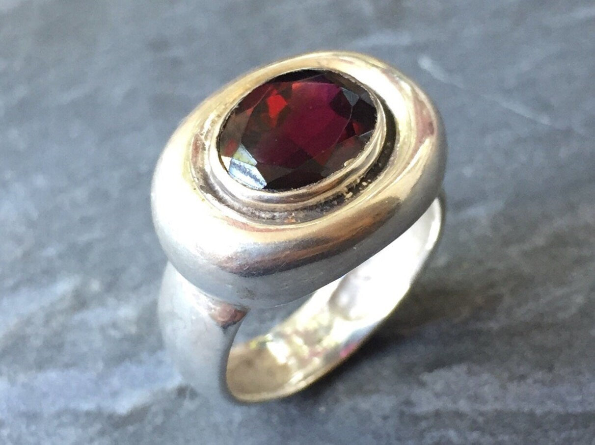 Garnet Ring, January Birthstone, Natural Garnet, January Ring, 2 Carats, Garnet Promise Ring, Diamond Cut, Vintage Rings, Solid Silver Ring