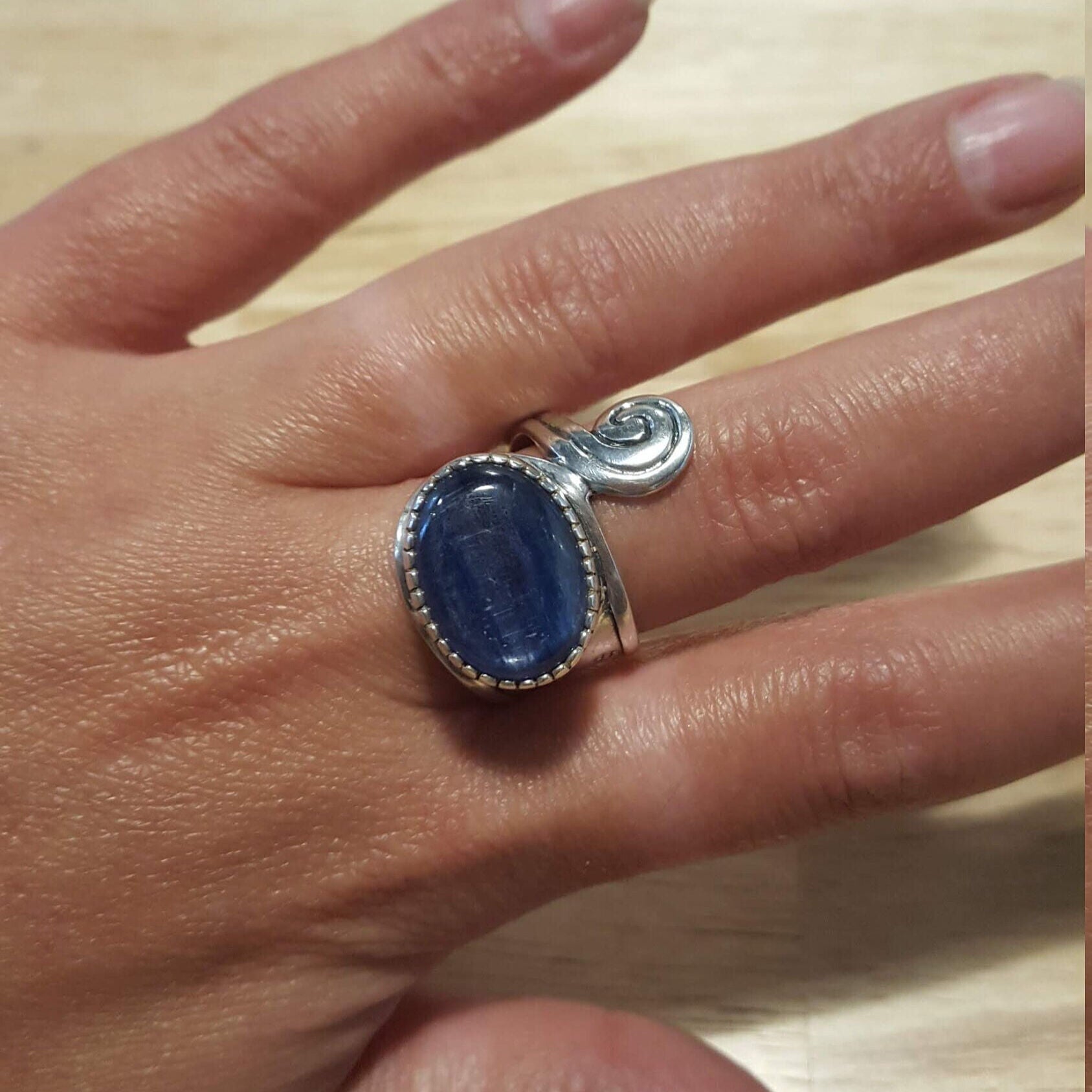 Vintage Kyanite Ring, Natural Kyanite Ring, Blue Kyanite Ring, African Stone, Vintage Blue Rings, Unique Design, Solid Silver Ring, Kyanite