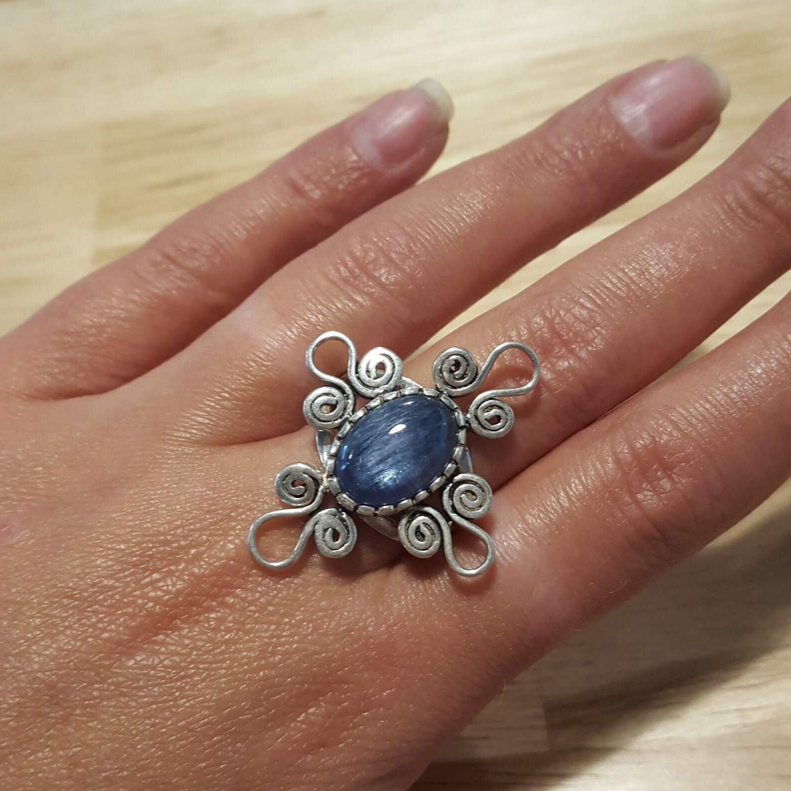 Artistic Blue Ring, Natural Kyanite, Blue Kyanite, Vintage Blue Rings, African Kyanite, Blue Ring, Artistic Design, Silver Ring, Kyanite