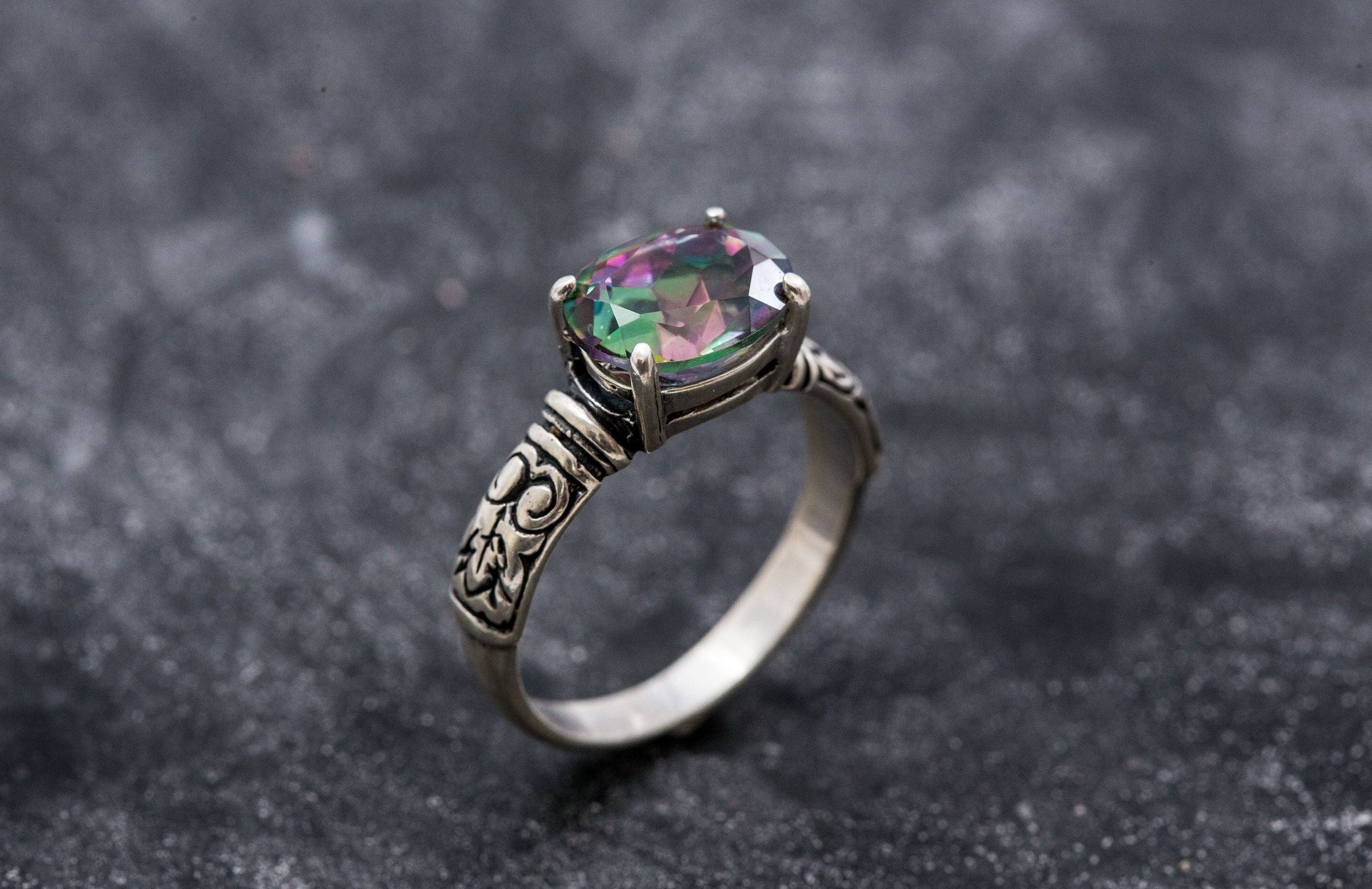 Mystic Topaz Ring, Horizontal Ring, Bohemian Chick Ring, Natural Topaz Ring, Purple Ring, Vintage Ring, Solid Silver Ring, Topaz Ring, Topaz