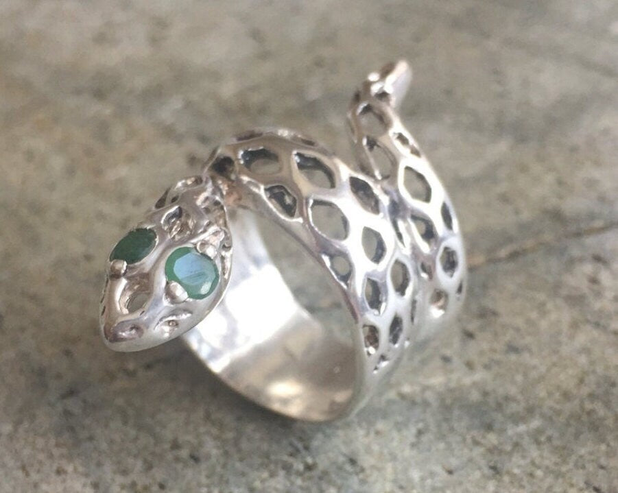 Snake Ring, Emerald Ring, Natural Emerald, May Birthstone, Healing Stones, Emerald Eyes, Snake Eyes Ring, Solid Silver Ring, Statement Ring