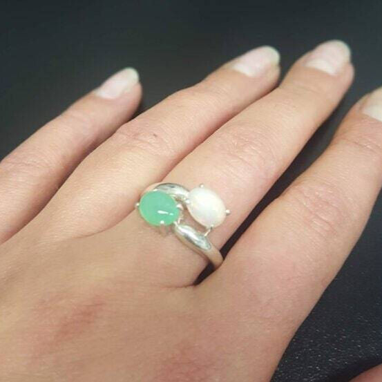 Elegant 925 Sterling Silver Opal Ring featuring a Natural White Australian Opal, perfect for October birthdays and gifts.