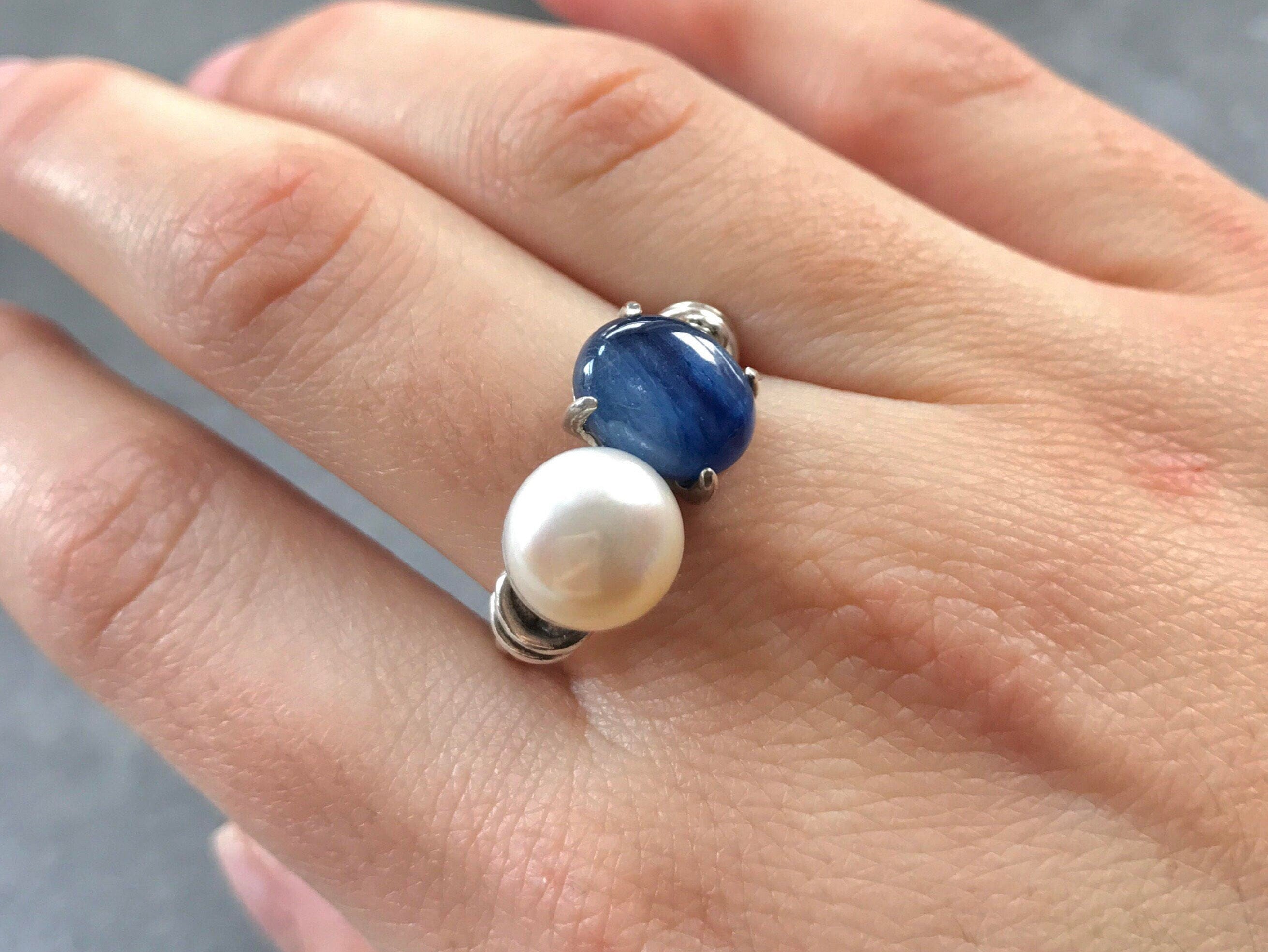 Kyanite Ring, Pearl Ring, Pearl and Kyanite, Blue Kyanite Ring, Blue Kyanite, White Pearl Ring, Vintage Pearl Ring, Vintage Rings, Kyanite