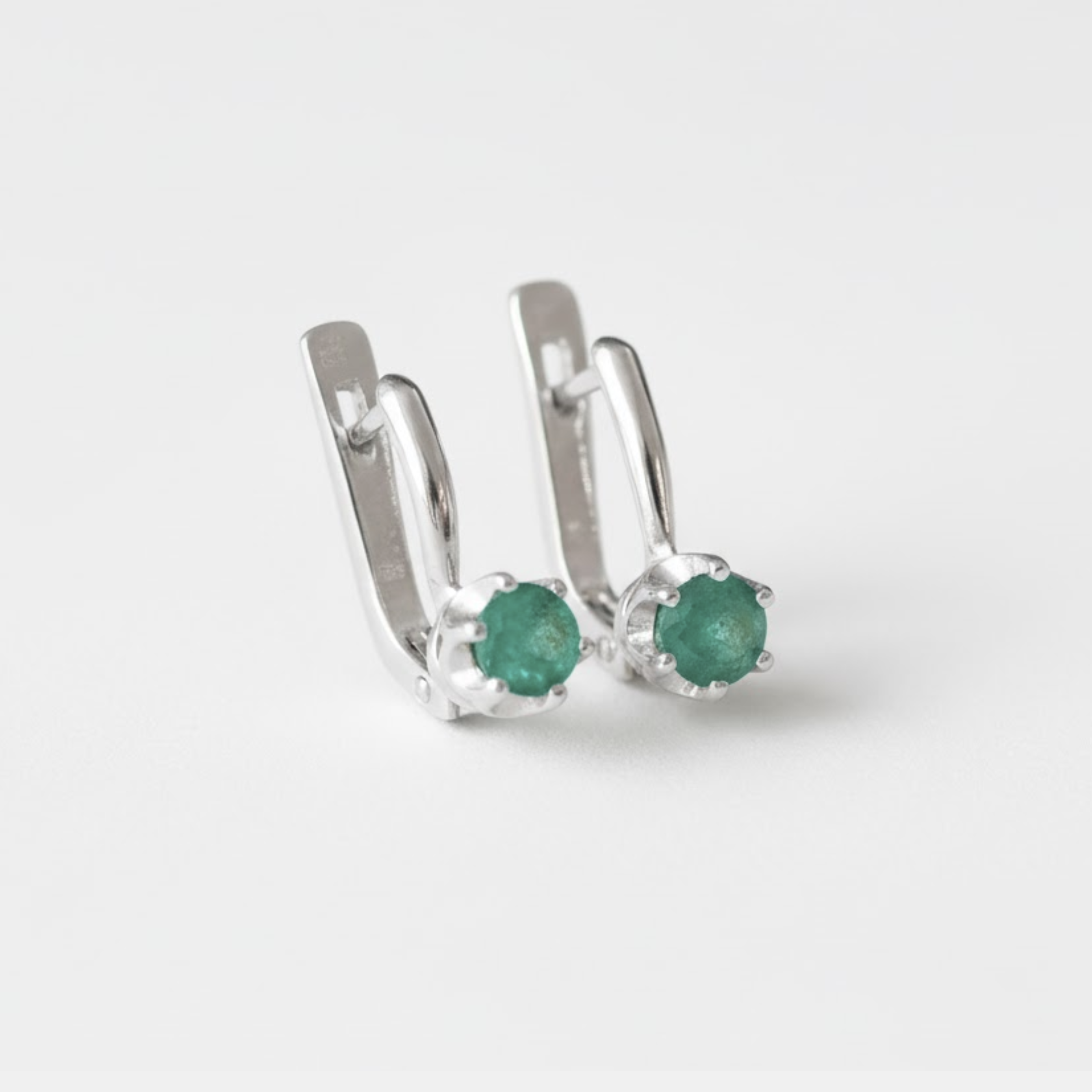 Natural Emerald Earrings made in 925 Sterling Silver with Round Natural Green Emerald in Prong setting, May Birthstone gift idea, symbolizes growth, harmony, and deep emotional healing, ideal for everyday wear and perfect for birthday gifting and special occasions.