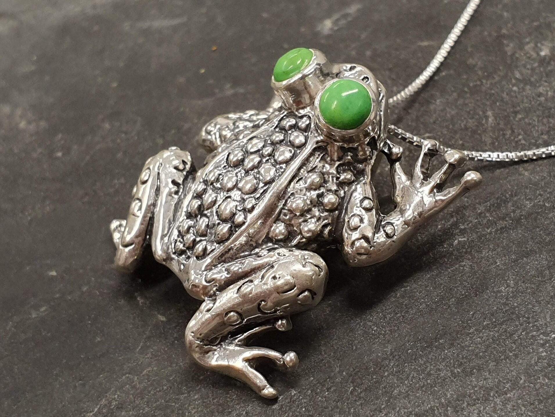 Frog Pendant, Turquoise Pendant, Natural Turquoise, Animal Pendant, Vintage Pendant, Frog Eyes Pendant, Green Turquoise, 925 Silver Pendant