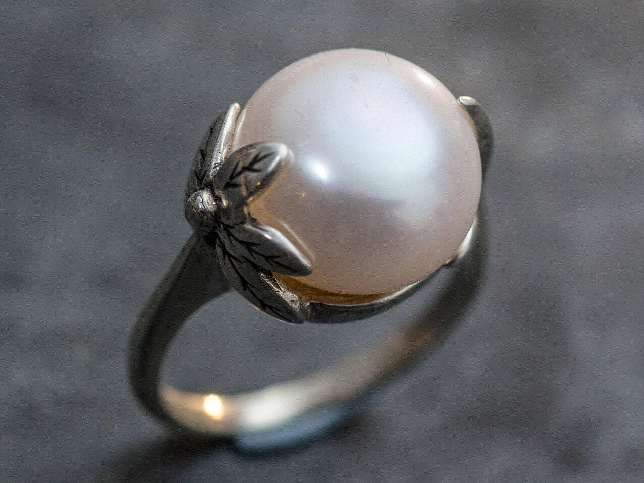 Flower Pearl Ring, White Pearl Ring, Vintage Ring, Natural Pearl, June Birthstone, Flower Ring, June Ring, Bridal Pearl Ring, White Pearl (619262223)