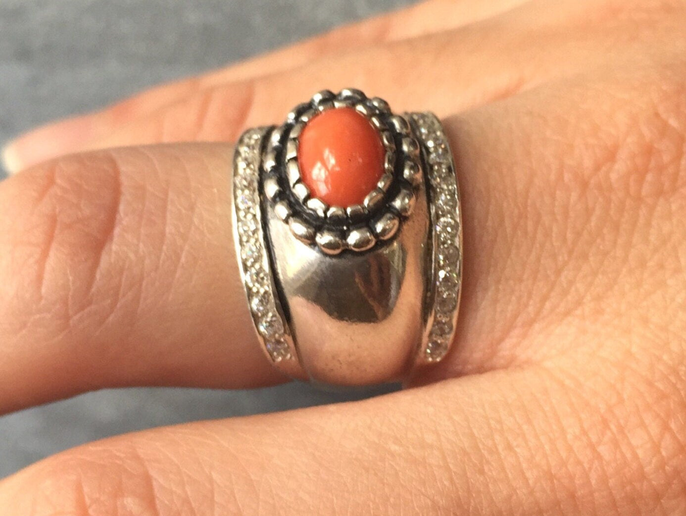 Coral Ring, Natural Coral, Bezel Ring, March Birthstone, Genuine Coral Ring, 2 Carats, Vintage Coral Ring, Solid Silver Ring, Pure Silver