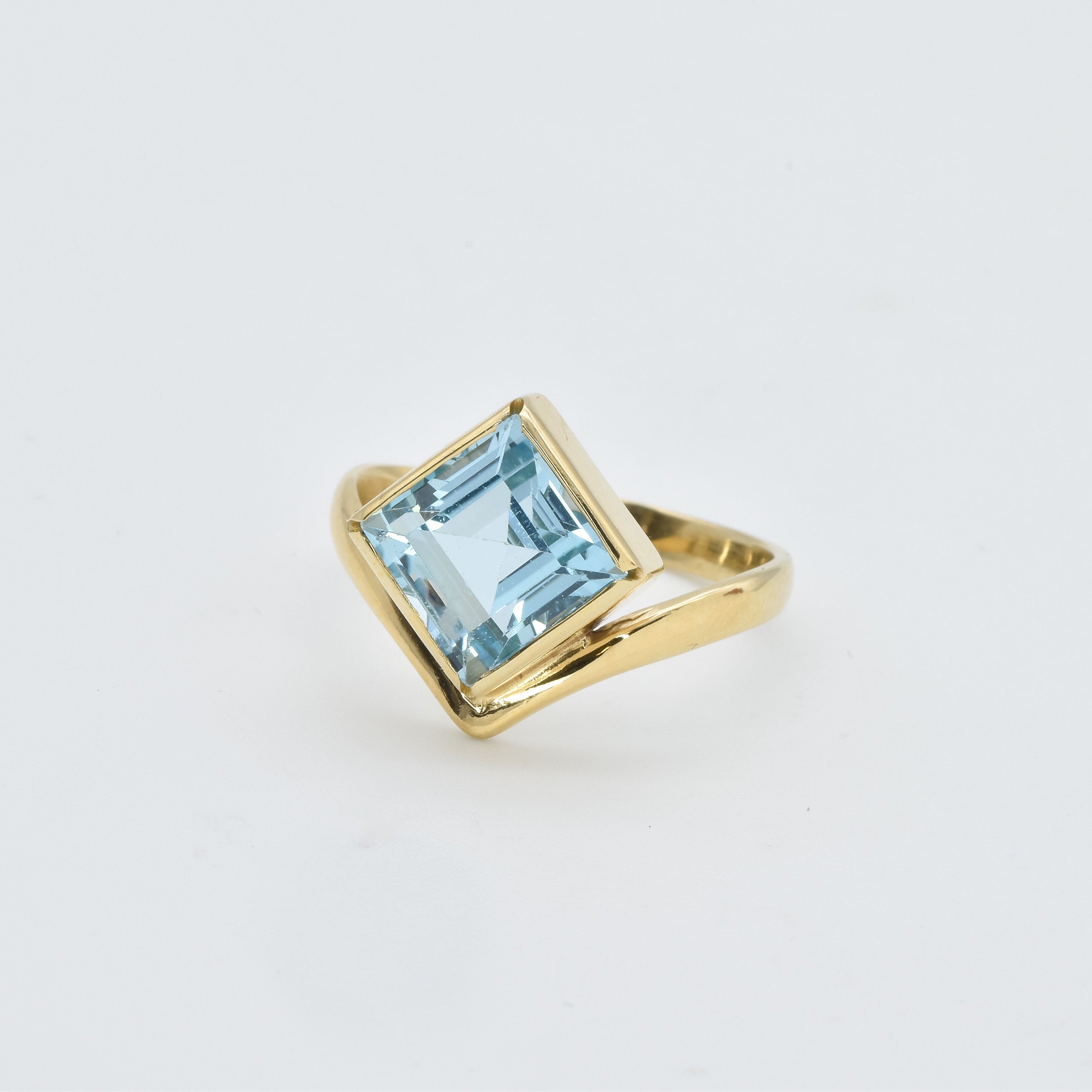 Blue Topaz Ring, Natural Blue Topaz, Asymmetric Ring, Square Ring, Natural Blue Ring, Modern Silver Ring, Sharp Ring, Solid Silver Ring(1)
